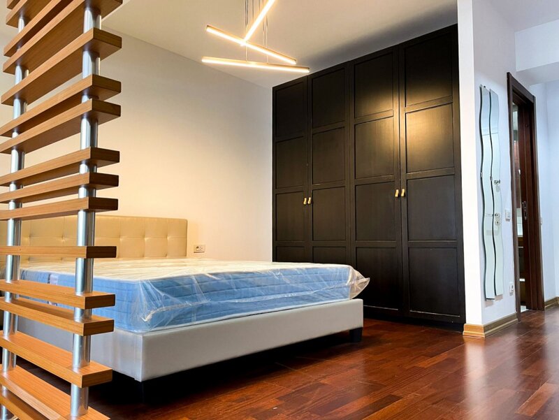 In City Residence, studio smart home.